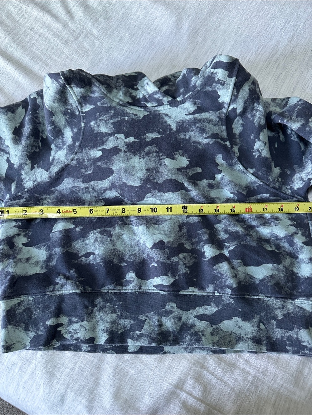 Lululemon Loungeful Cropped Hoodie - Picture 5 of 6